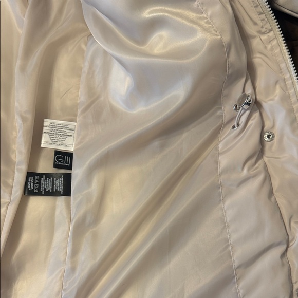 Kenneth Cole Cream Hooded Puffer Jacket - Picture 7 of 8
